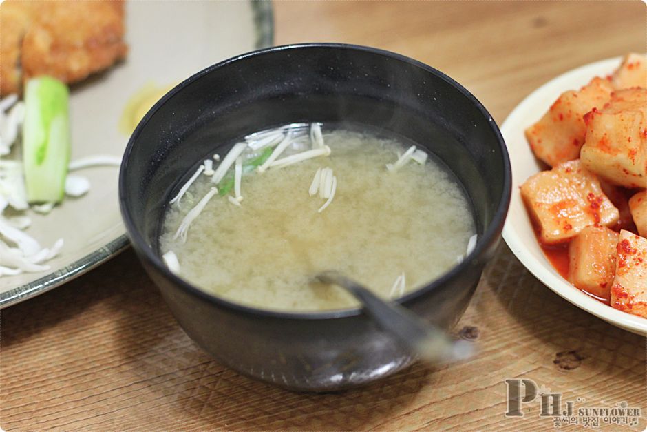 강남맛집-이렇게 두꺼운 돈가스는 처음이야.맛까지 좋은-한성돈가스