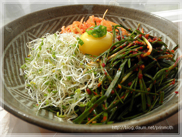 입맛이 나른할때는 부추 비빔밥~~~ㅎㅎㅎ