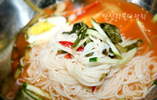 후루룩국수 이미지