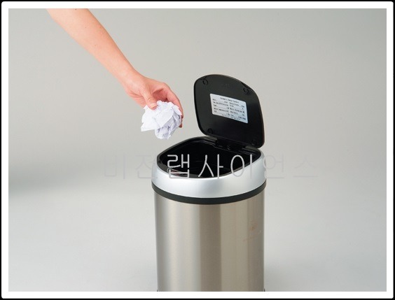 자동개폐식 쓰레기통 ,AUTO. WASTE RECEPTACLES     