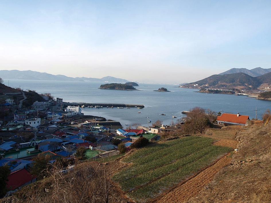 남해1박2일여행 마지막코스 평산2리마을과 남해대교.