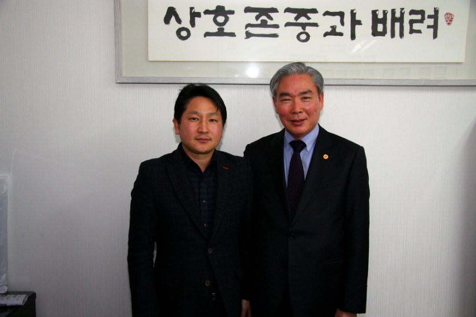 3성장군 출신 상존배 정두근 총재, 선배님과의 진솔한 인터뷰를...