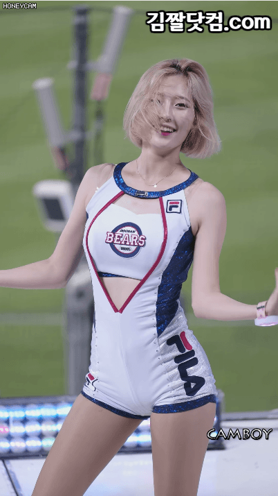치어리더 서현숙의 이름을 알린 의상.jpgif | 인스티즈