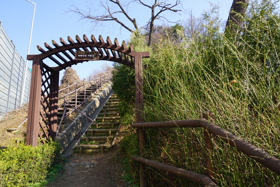남한산성(이성산~금암산~연주봉~남한산(522m)~벌봉~객산~쥐봉)