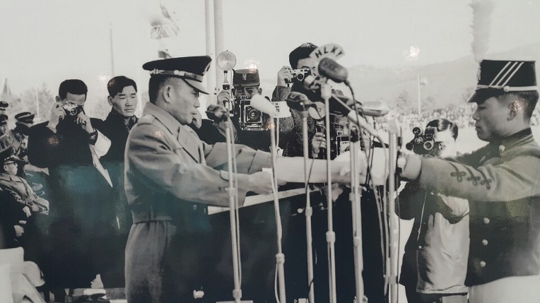 박정희 오빠가 박정희를 만나다!