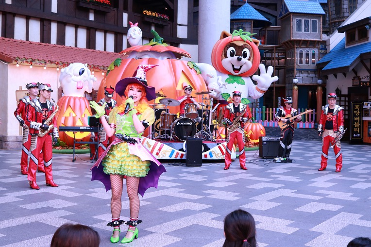 99D476455D89FB9417F301
