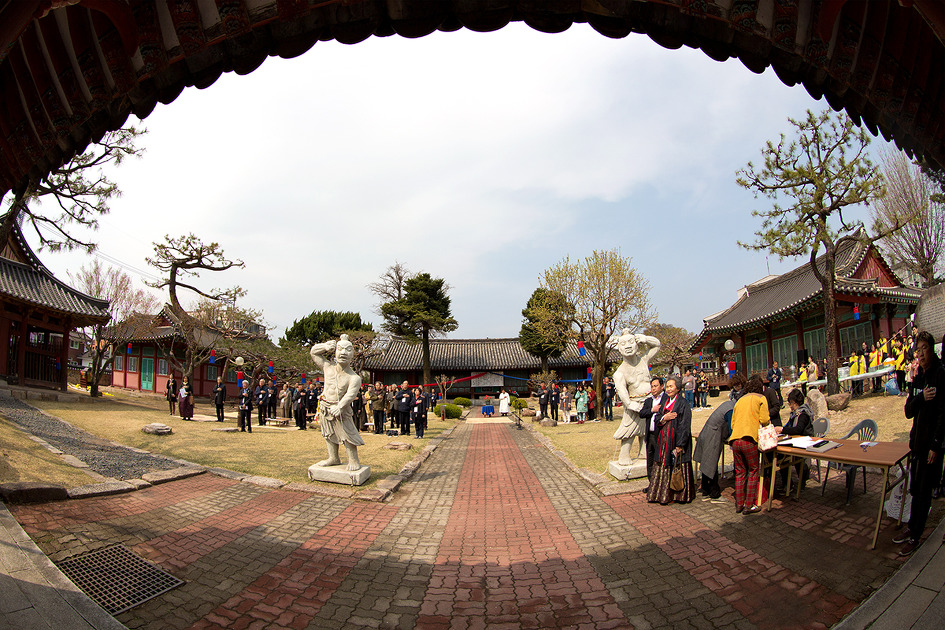 [제1회 경주 문화 예술인 한마음 큰잔치] 경주 예술인 문화인이 함께하는 잔치 마당에 디사협 경주지회가 함께하다 / 토함